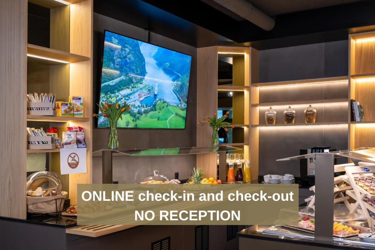 6532 Smart Hotel - Self Check-In Arbedo-Castione المظهر الخارجي الصورة